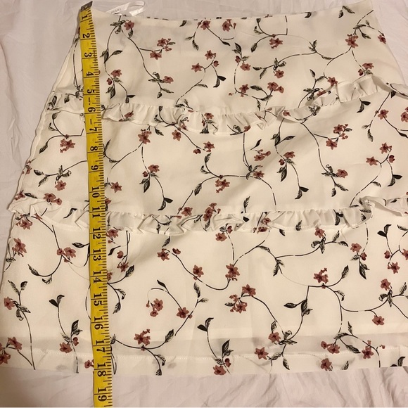 NWOT SHEIN White Floral Two Piece Set Size L - Picture 7 of 10